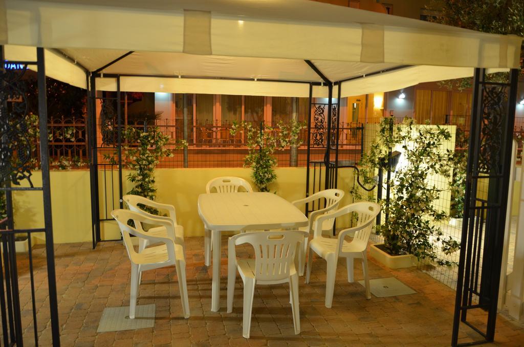 Residence Riviera Alba Adriatica Extérieur photo