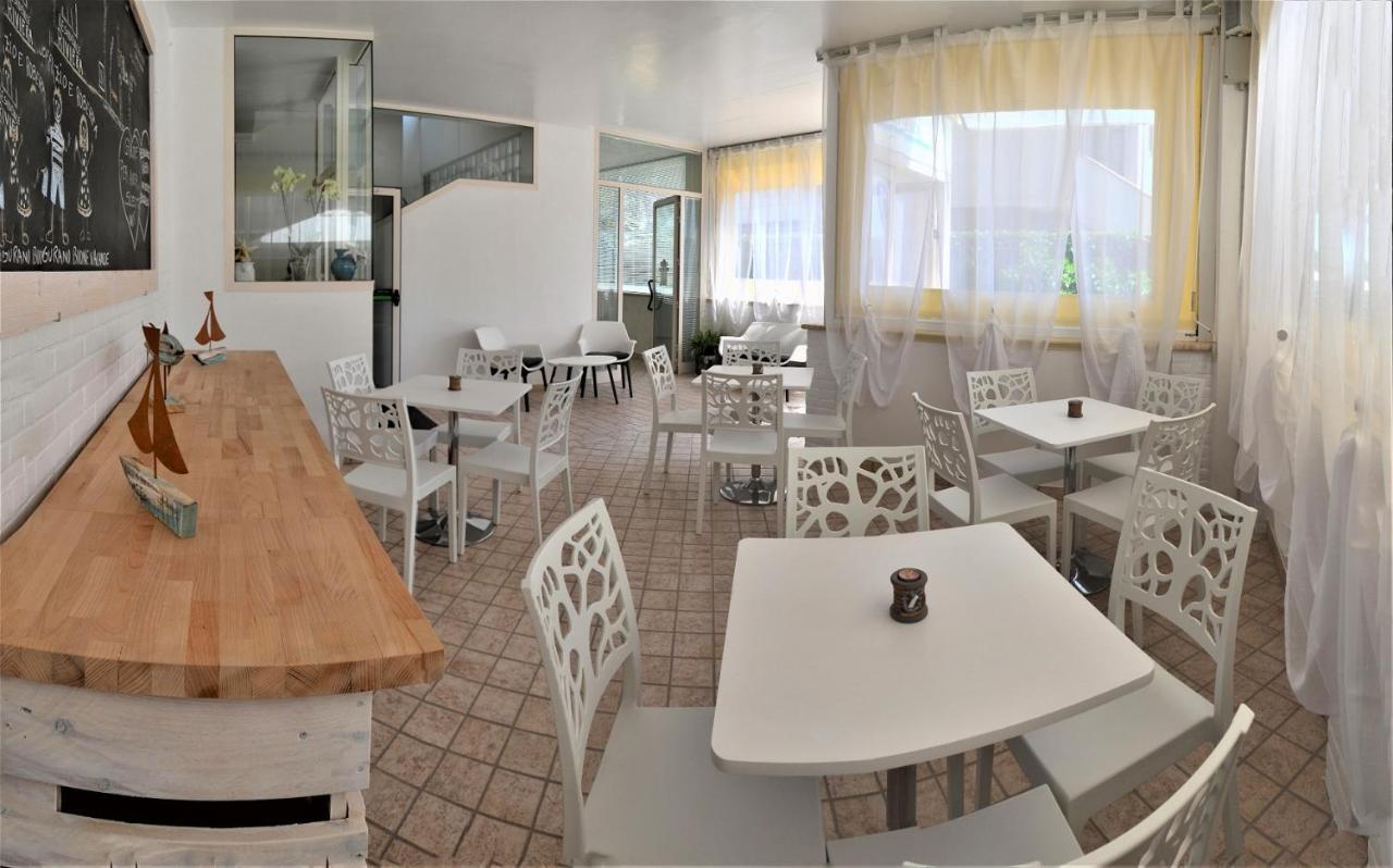 Residence Riviera Alba Adriatica Extérieur photo